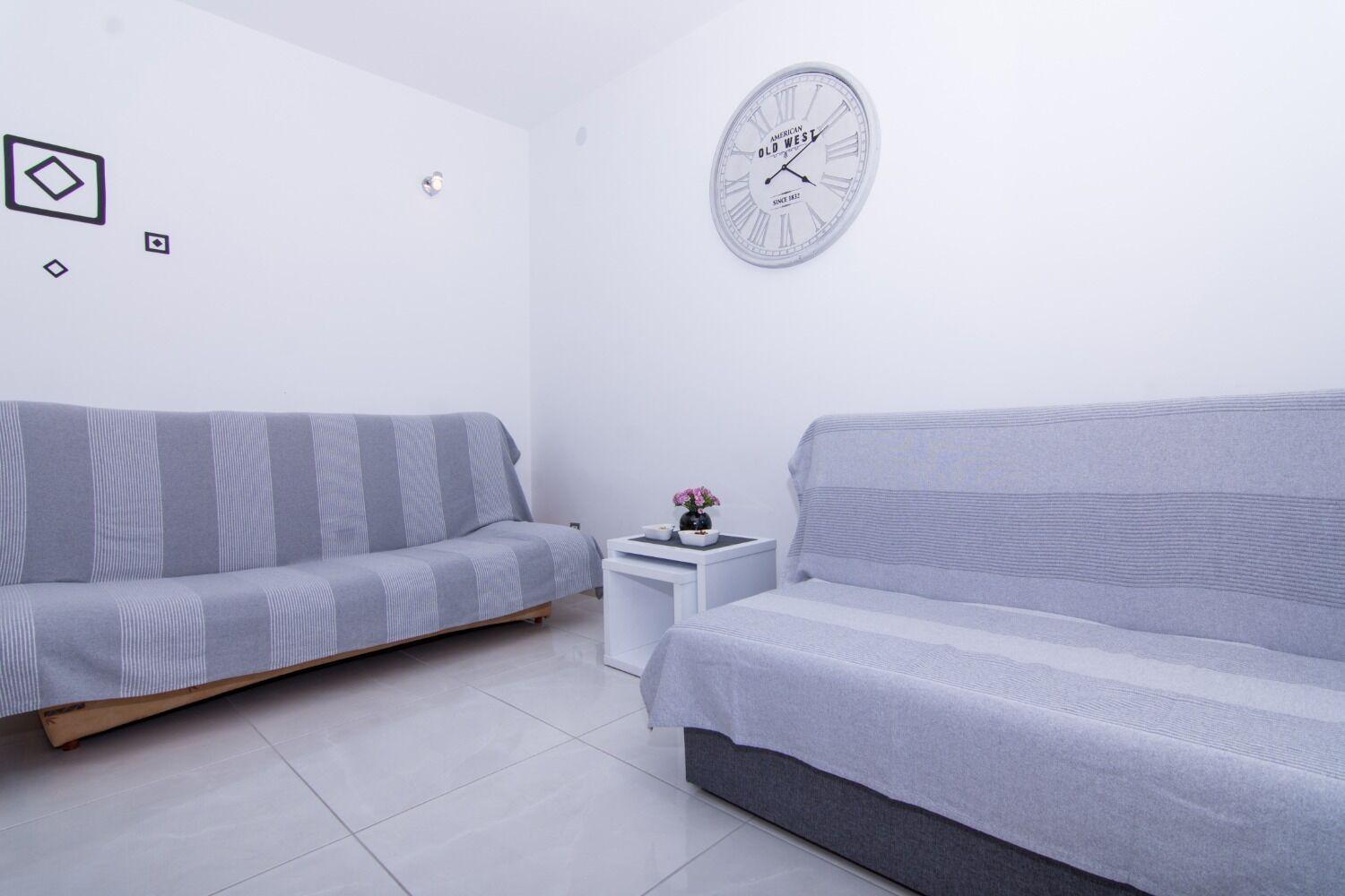 Apartments Ivica - Garden Terrace 슬라티네 외부 사진